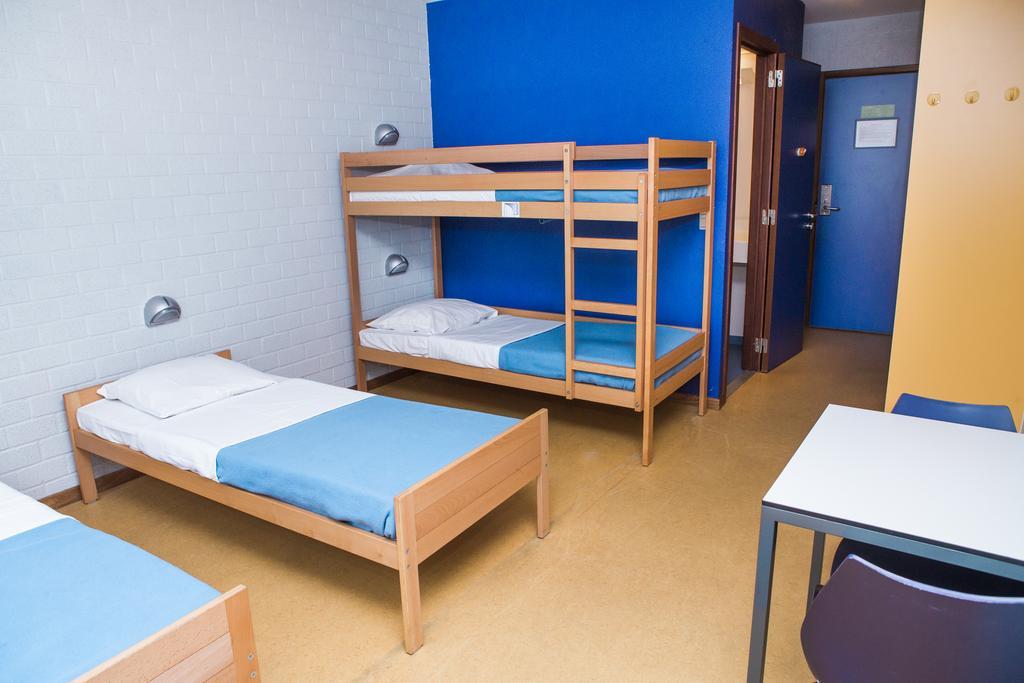 Vierpersoonskamer met Eigen Badkamer