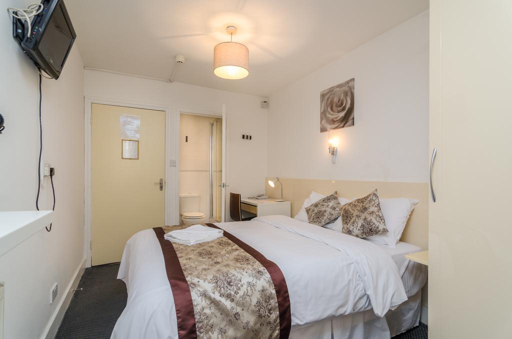 Double Room,464476716:JPEG