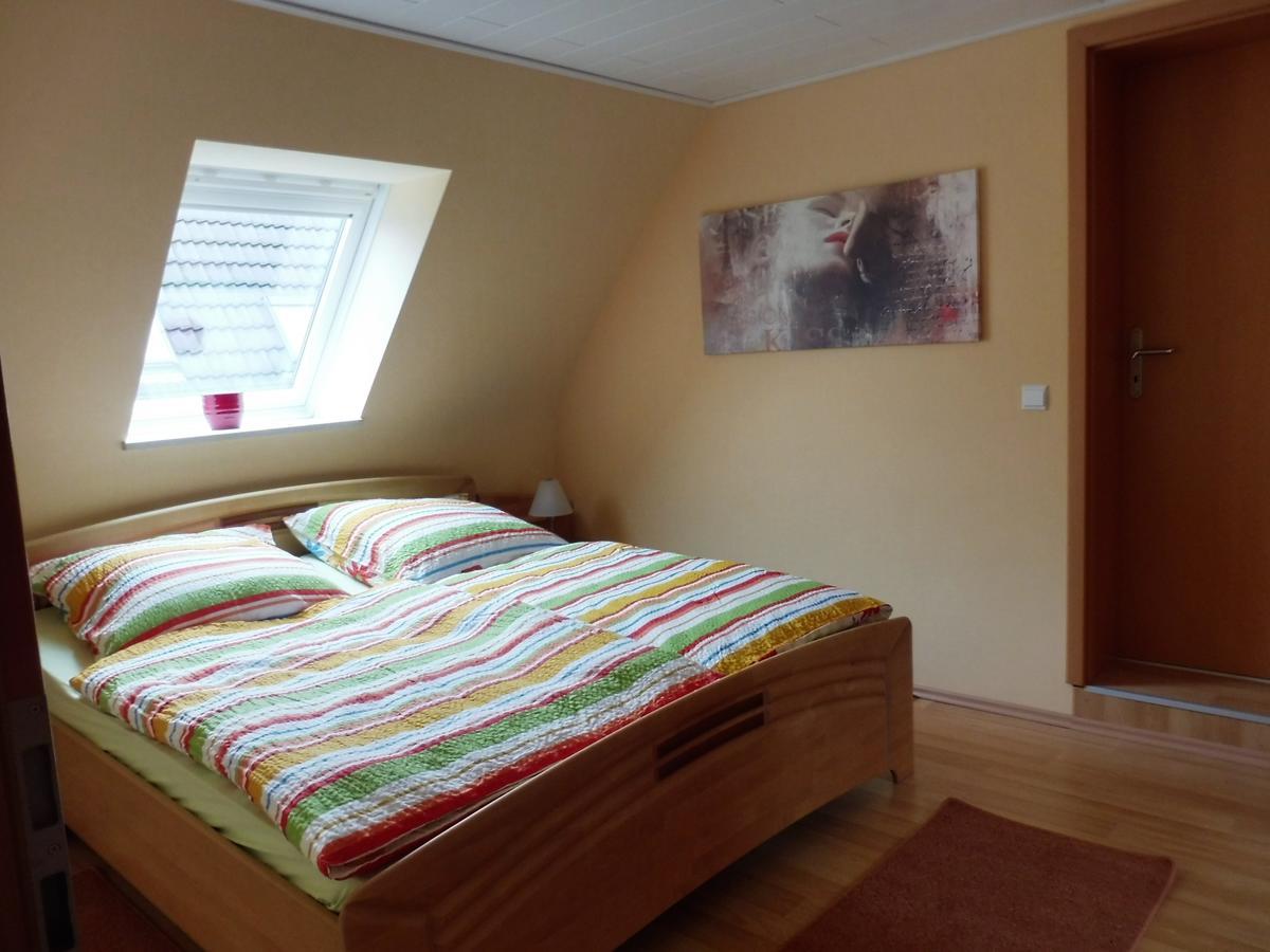 Apartment mit 2 Zimmern - Küche und Bad