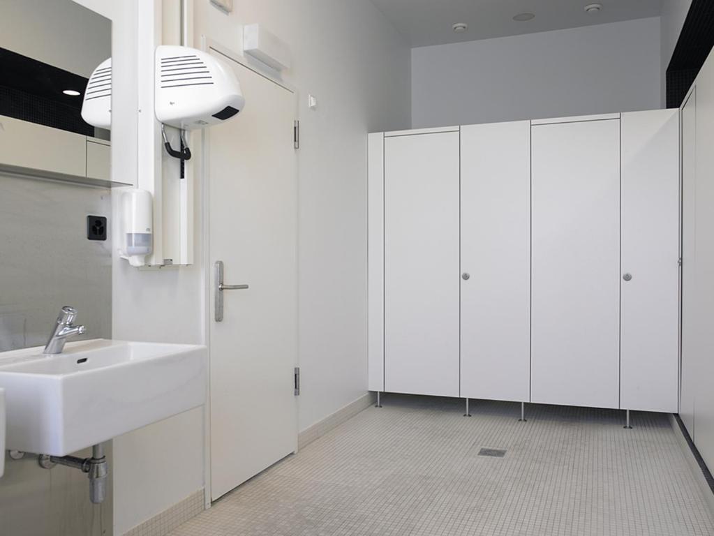 Quarto Quádruplo com Casa de Banho Partilhada