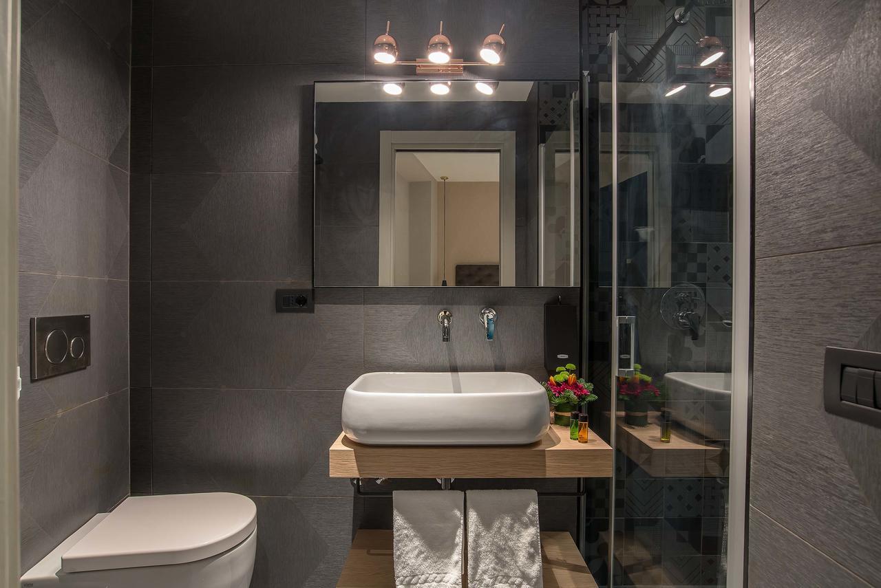 Quarto Deluxe com Cama de Casal ou 2 de Solteiro e Banheira de Hidromassagem