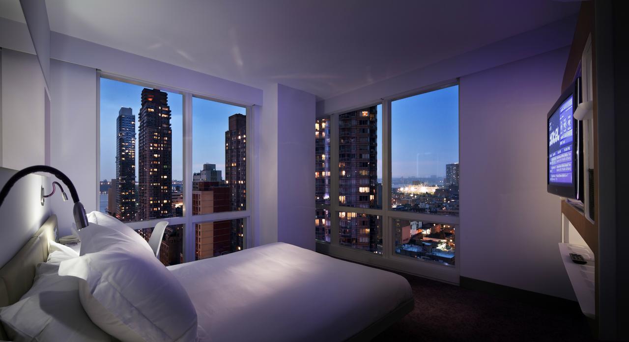 Quarto First Class de Canto com Cama Queen-size