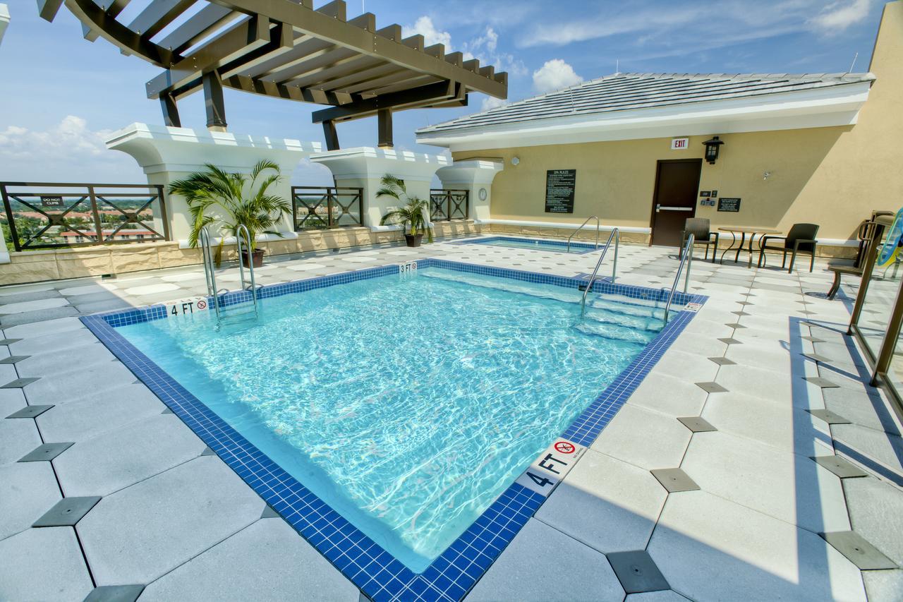 Suíte de 1 Quarto no Andar VIP com 2 Camas Queen-size e Vista da Cidade - (sem Taxa de Resort)