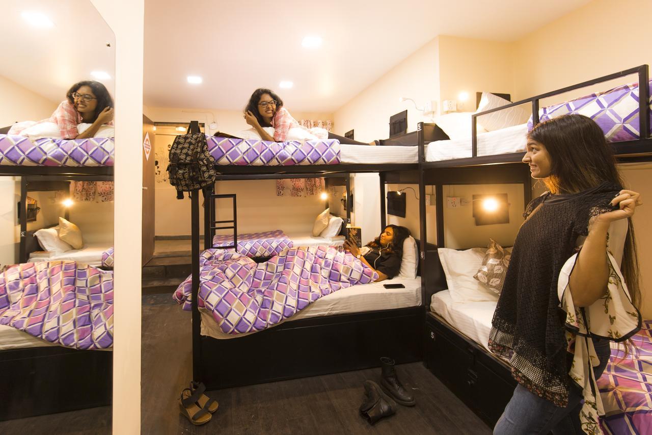 Bed 6-Bed Female Dormitory Room,826786976:JPEG