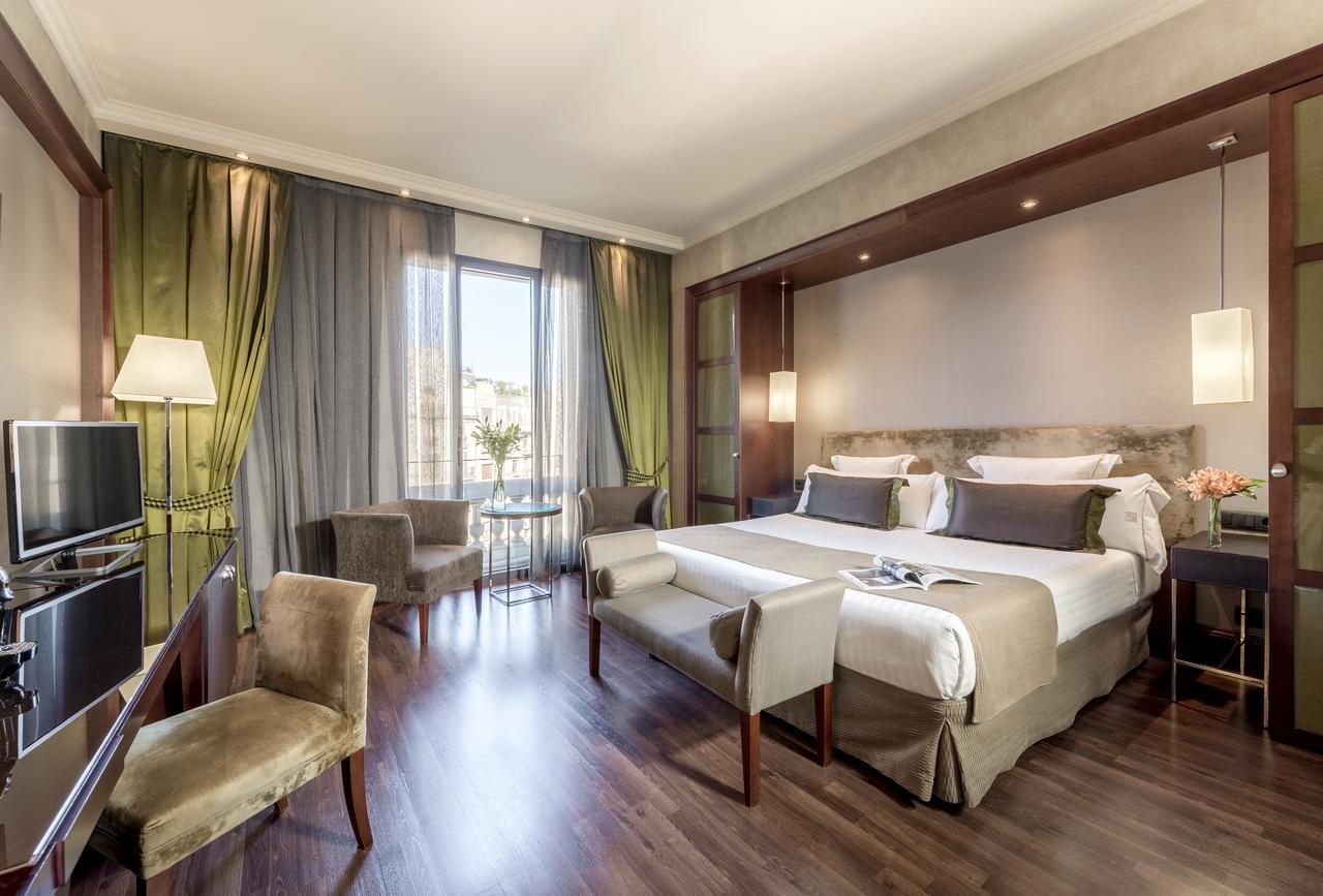 Quarto Duplo com Cama Extra