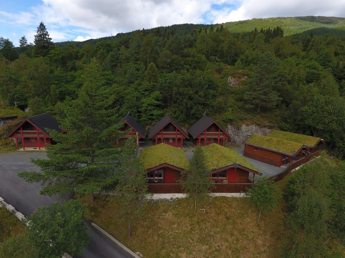 One-Bedroom Cottage with Private Bathroom