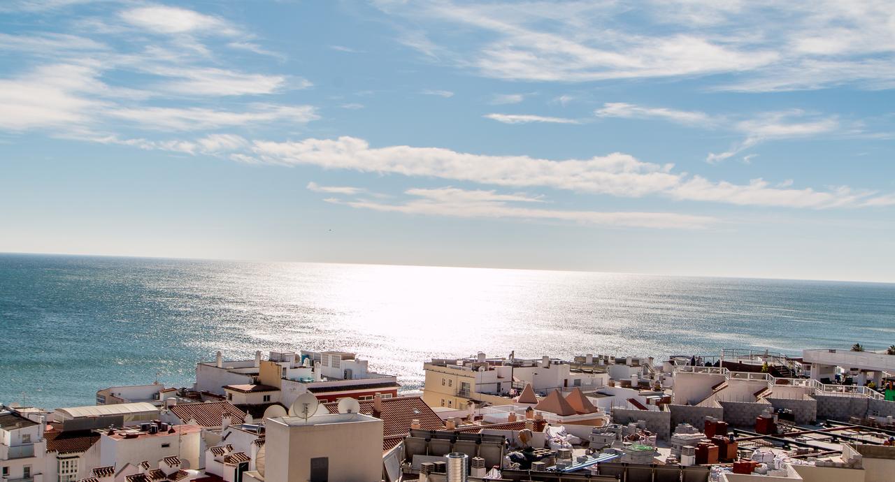 Estudio con balcón y vistas al mar