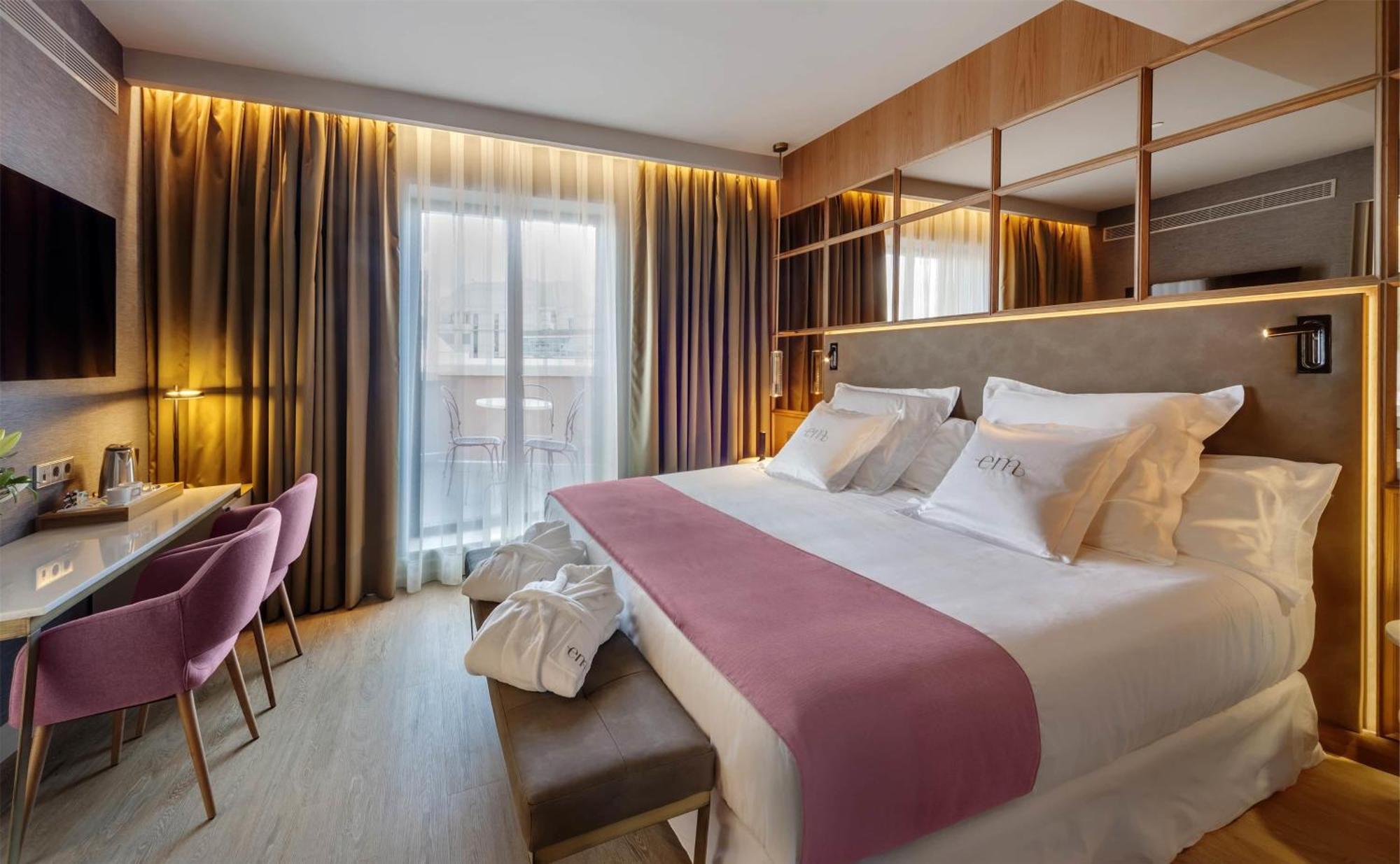 Quarto King Premium com Terraço