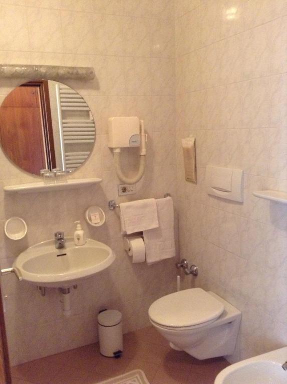 Double Room,57261499:JPEG