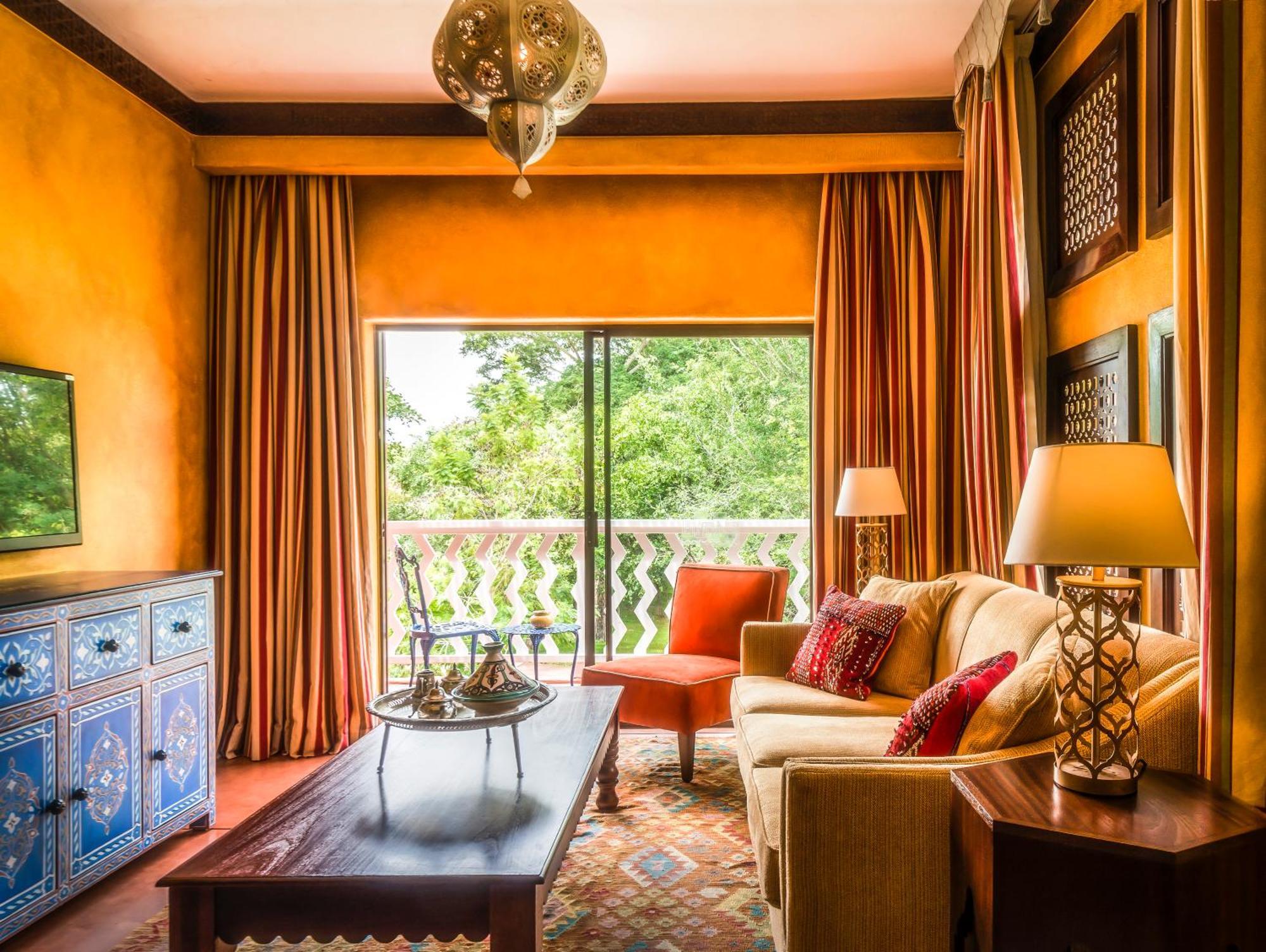 Suite Vue sur la Piscine