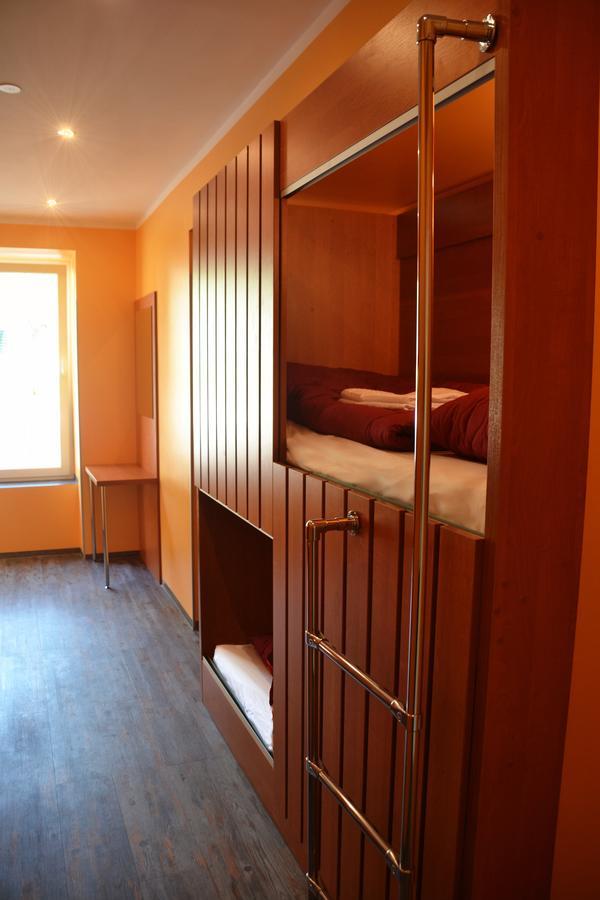 Cama en habitación compartida mixta de 4 camas