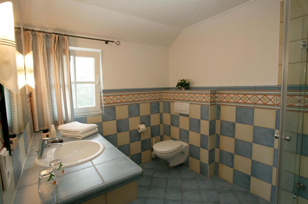 Double Room Balcony,52361909:JPEG