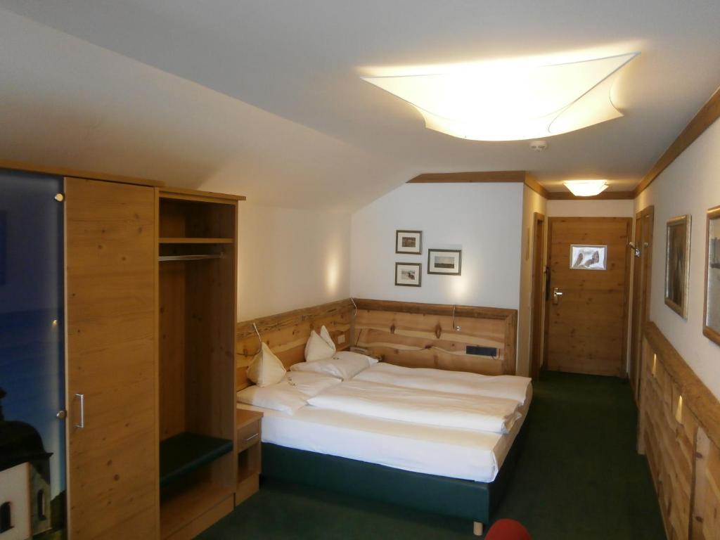 Deluxe Doppelzimmer (max. 3 Personen)