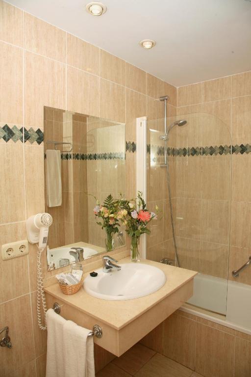 Superior Frontal Sea View Apartment