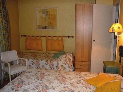 Chambre Triple (2 Adultes & 1 Enfant)