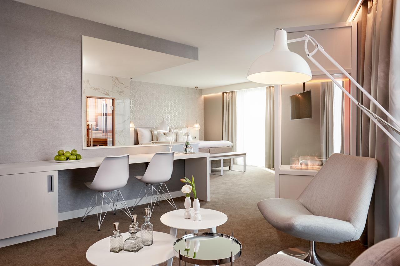 Wellness Suite White