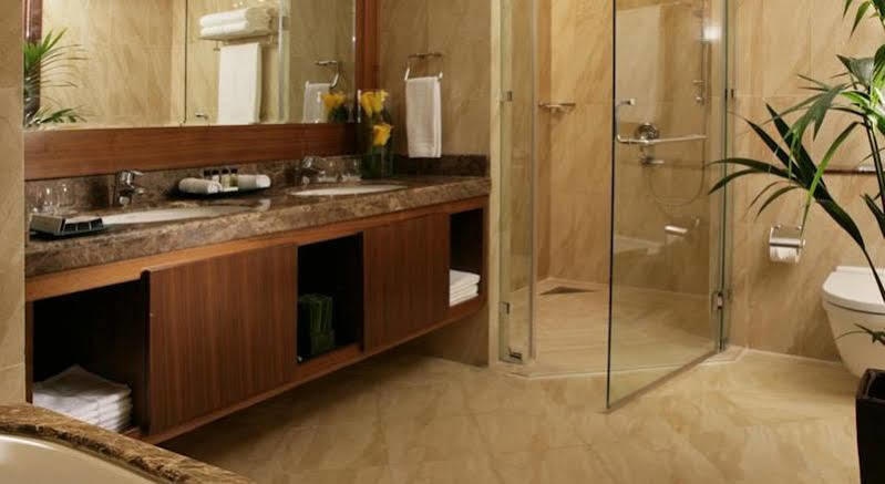 Penthouse 3 Chambres Premier - Transfert Gratuit vers le Centre Commercial Mall of the Emirates, la Station de Métro Insurance Market et la Plage de Jumeirah