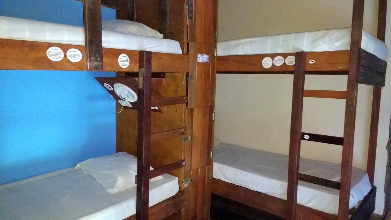 Cama em Dormitório Masculino com 8 Camas
