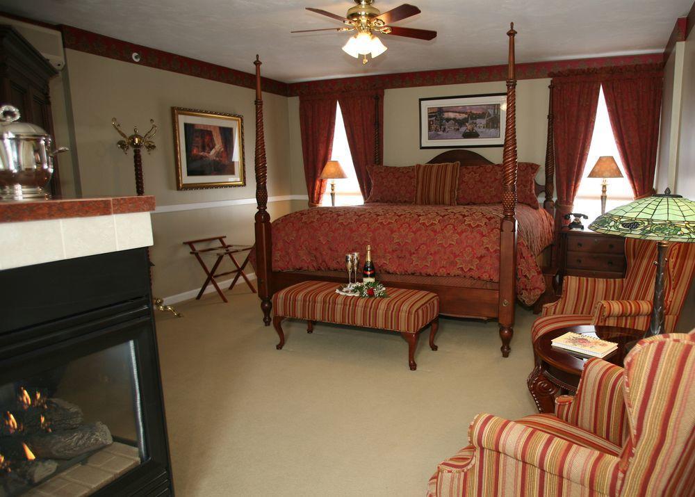 King Room with Balcony