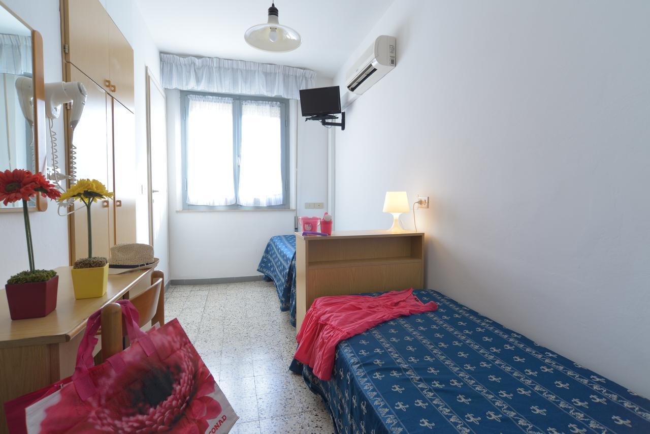Camera Doppia con Letti Singoli