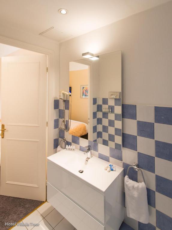 Traditionelles Doppel-/Zweibettzimmer