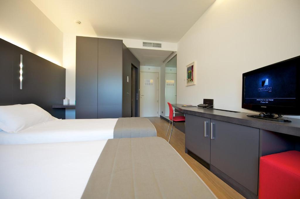 Familienzimmer mit 2 Queensize-Betten