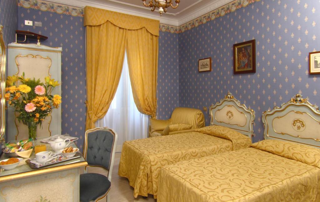 Quarto Triplo Pequeno
