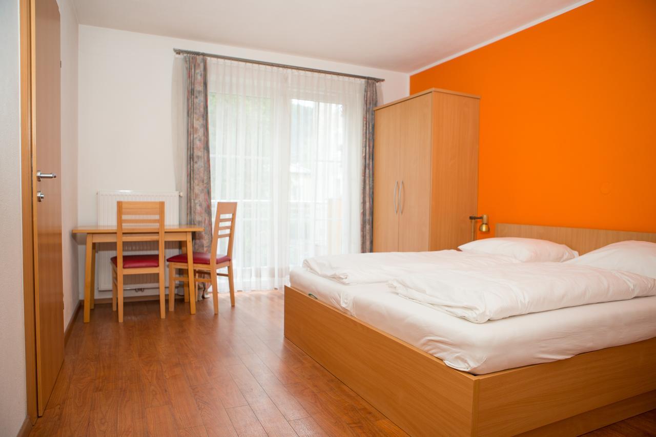 Doppelzimmer mit eigenem Bad