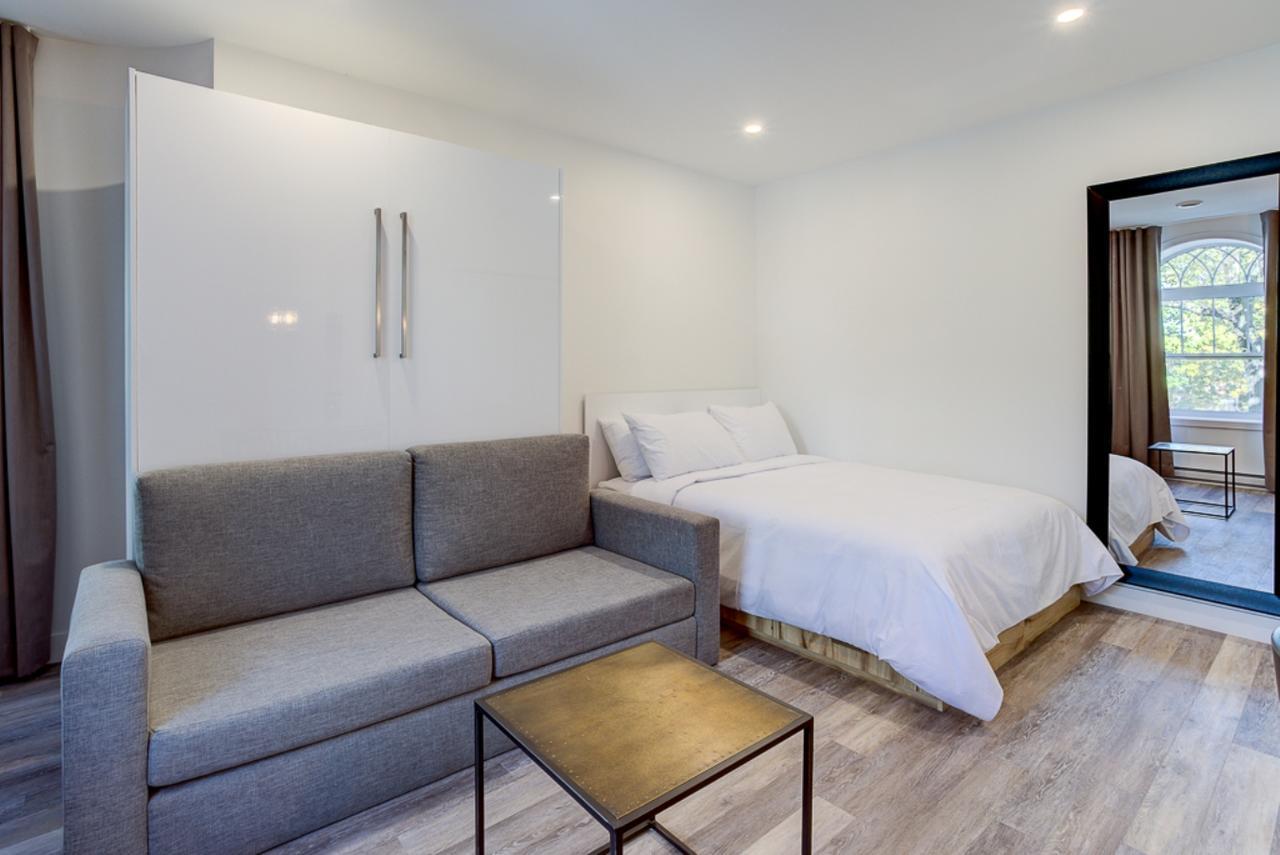 Open Space Loft with Balcony on Grand-Allée (4 People) - 206,630667272:JPEG