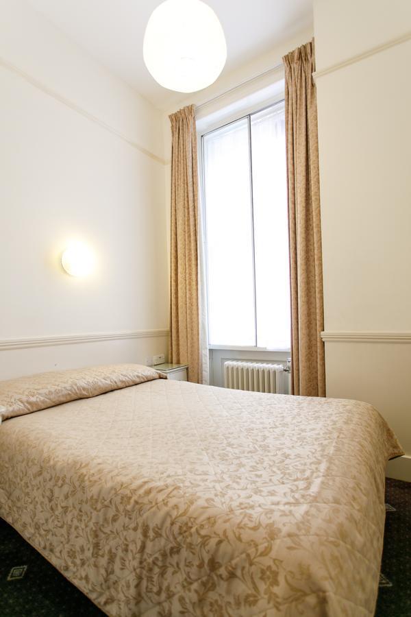 Grande Chambre Simple
