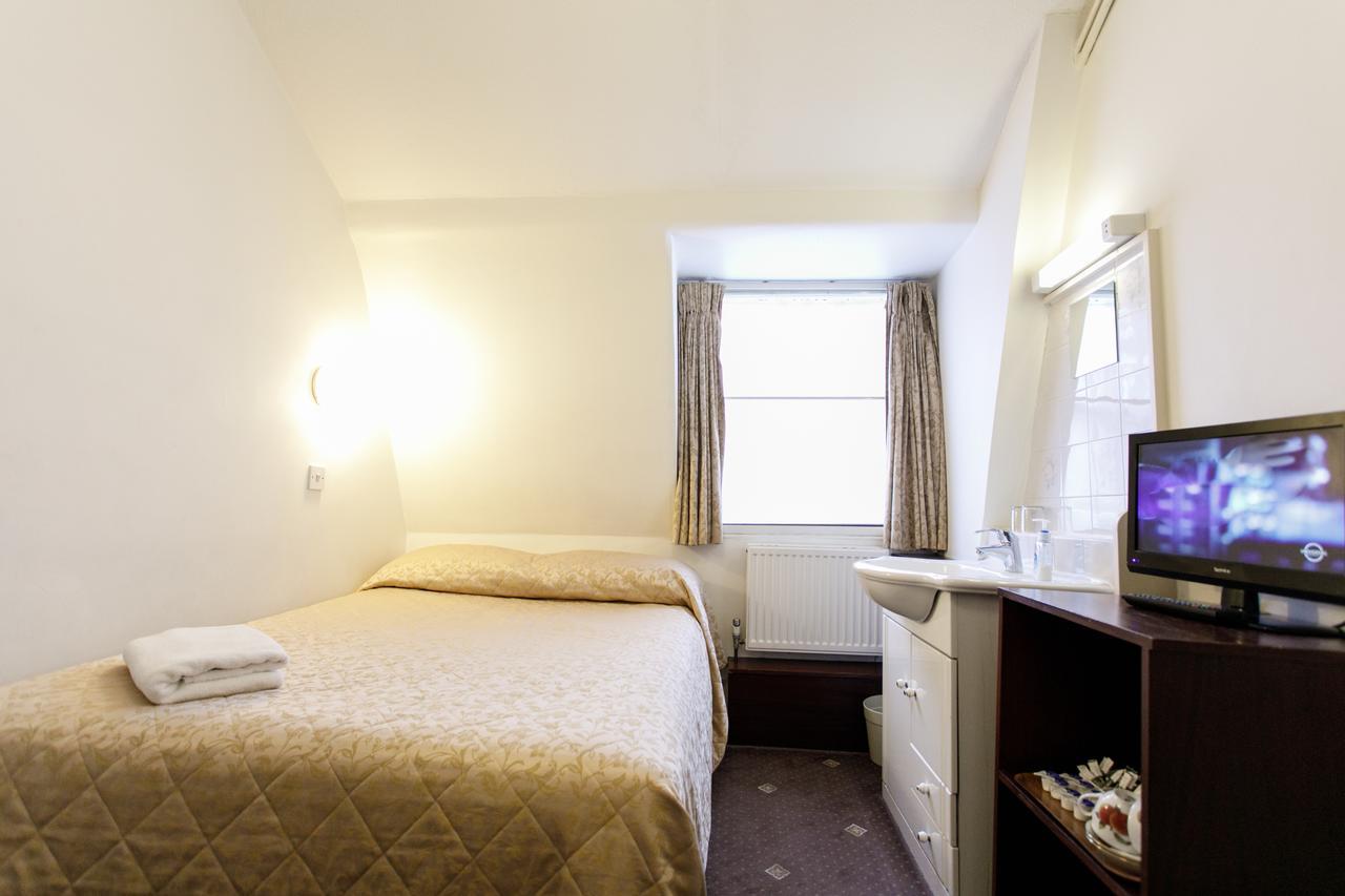Chambre Double avec Salle de Bains Commune