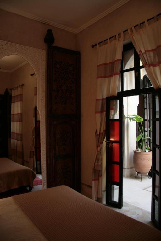 Habitación Doble Deluxe Patio Wahid
