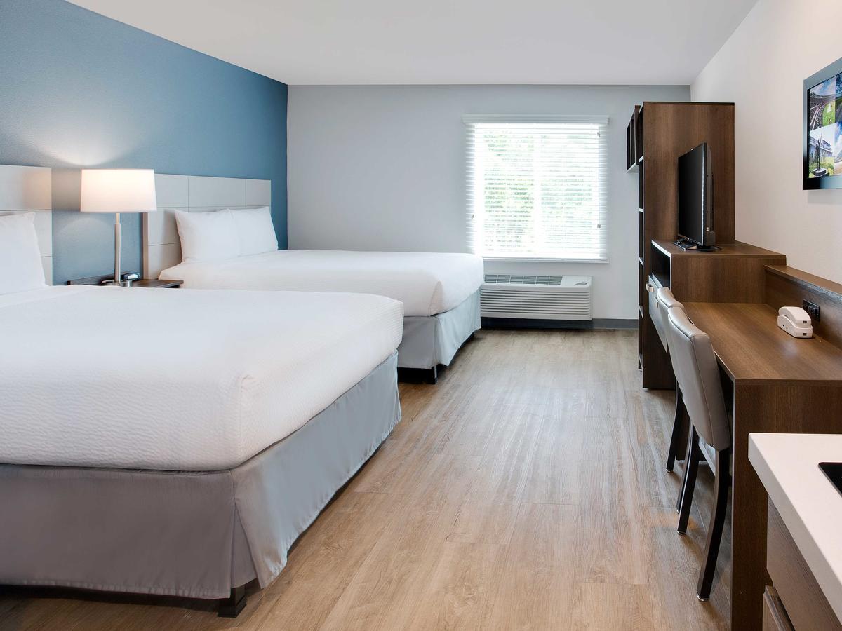 Standard Queen Room with Two Queen Beds - Non-Smoking