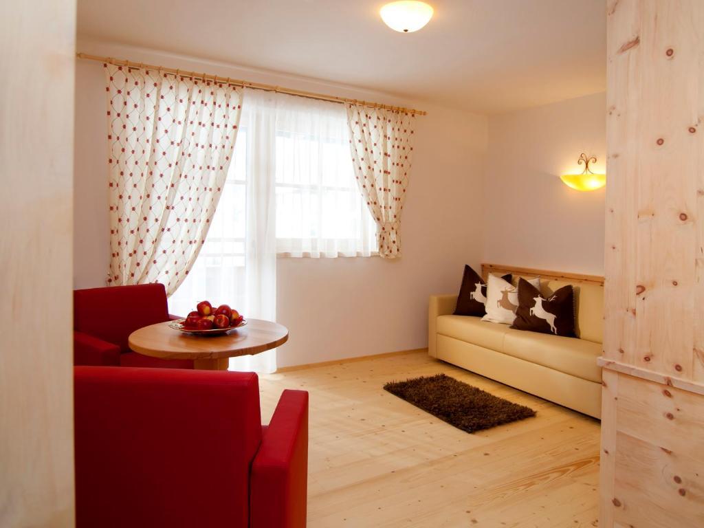 Junior Suite,63696814:JPEG