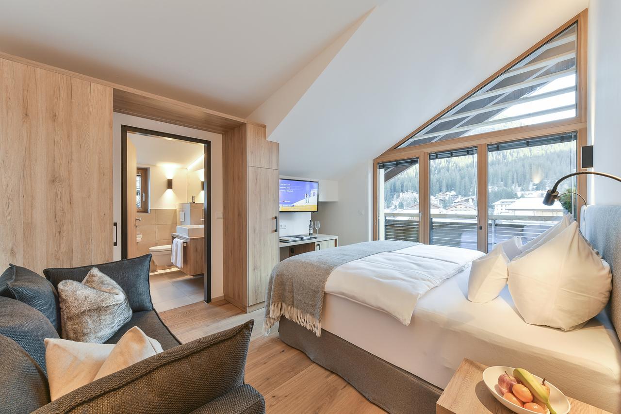 Doppelzimmer mit Balkon