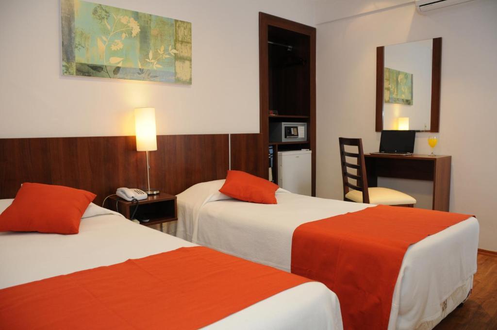 Quarto Superior com 2 Camas de Solteiro