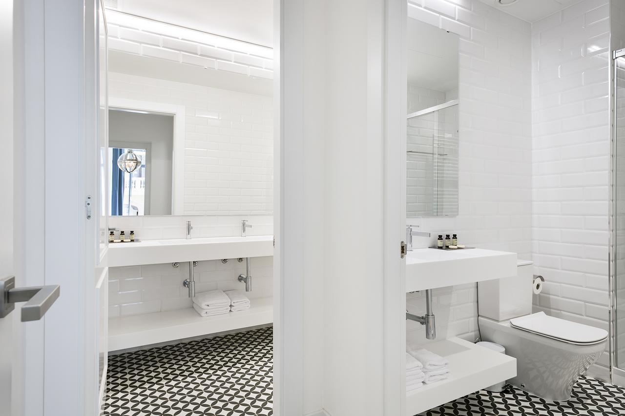 Luxury two-Bedroom Apartment Terrace,820688339:JPEG