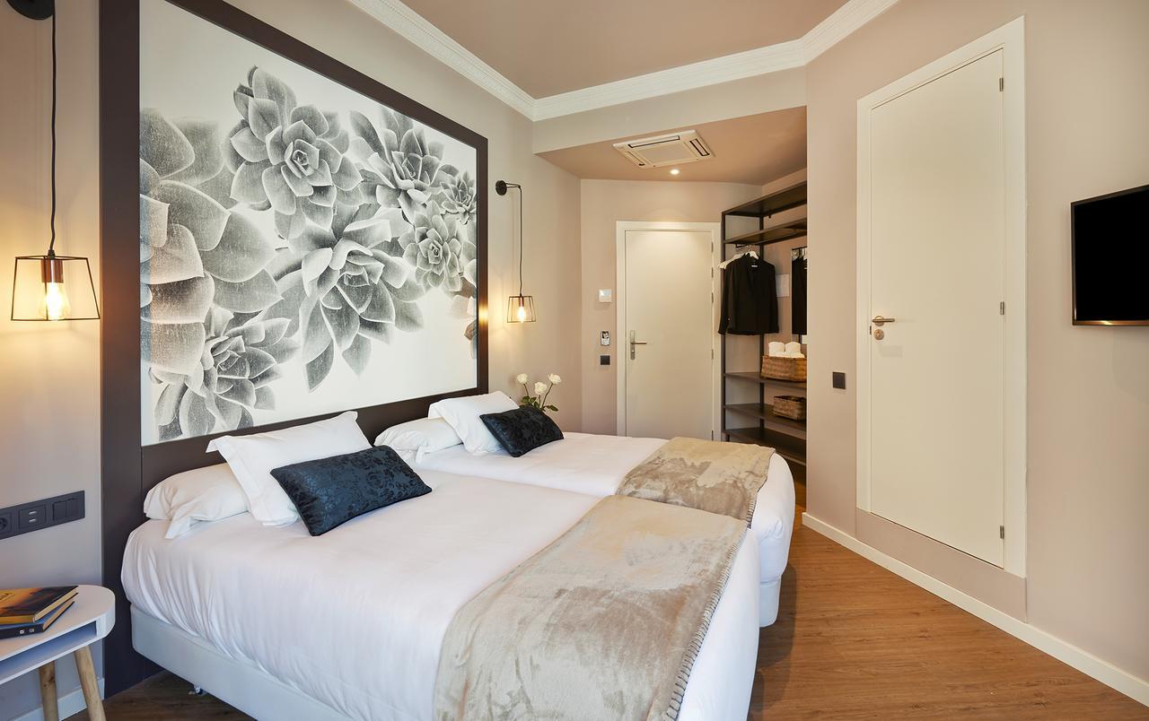 Superior Twin or Double Room,642609894:JPEG