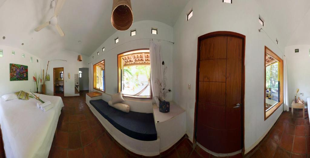 Bungalow Kitchenette,66913720:JPEG