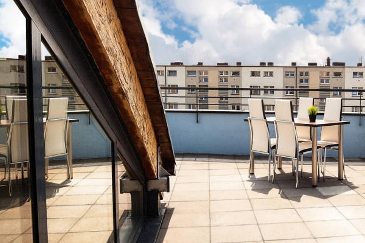 Studio Terrace,663978402:JPEG