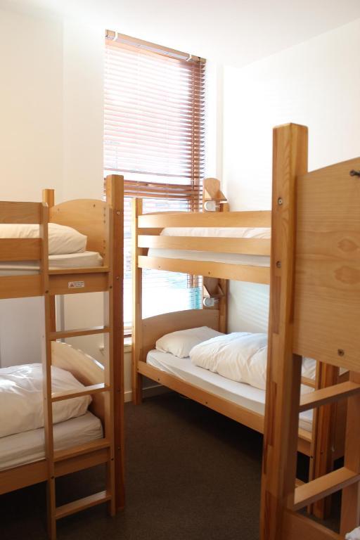 Bett im Frauenschlafsaal mit 6 Betten