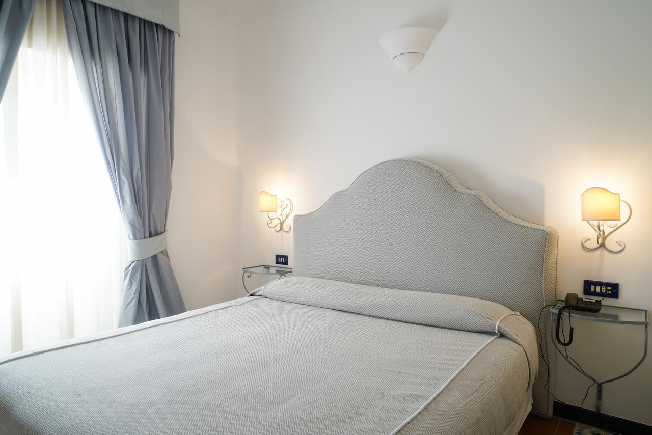 Deluxe Tweepersoonskamer met Uitzicht op Zee