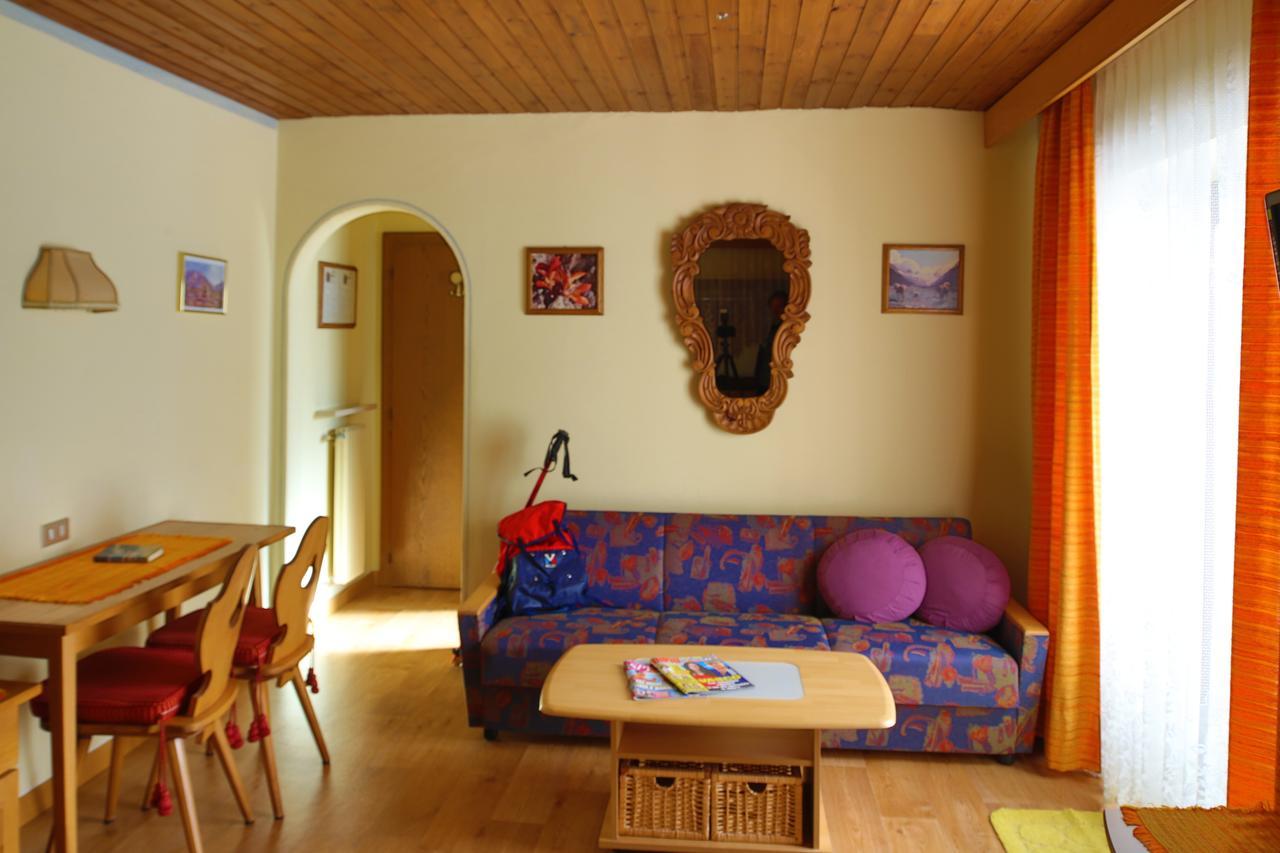 Dreibettzimmer mit Balkon