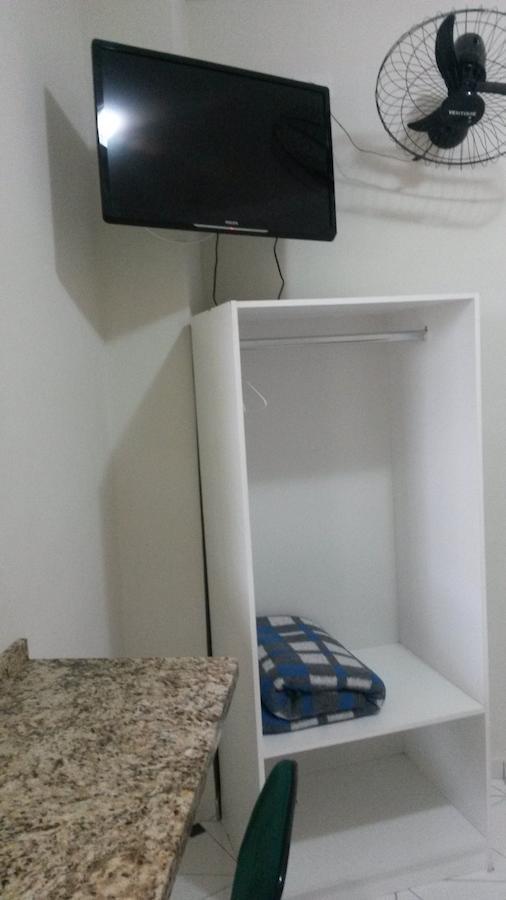 Quarto com 2 Camas de Solteiro