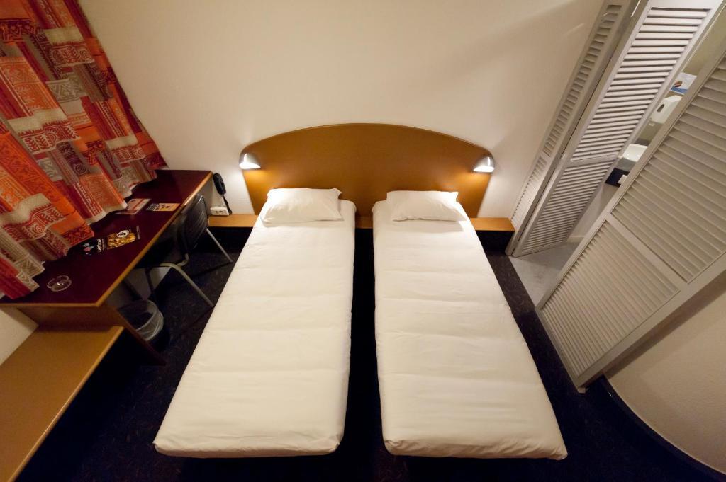 Zweibettzimmer