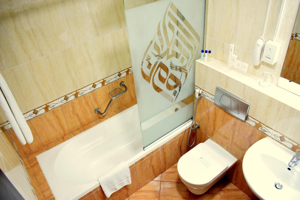 Luxury Triple Room,1257054934:JPEG