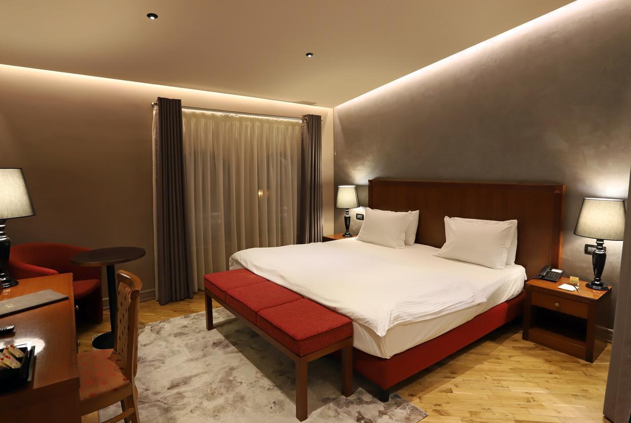 One-Bedroom Suite