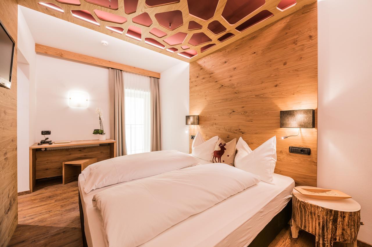 Doppelzimmer mit Balkon