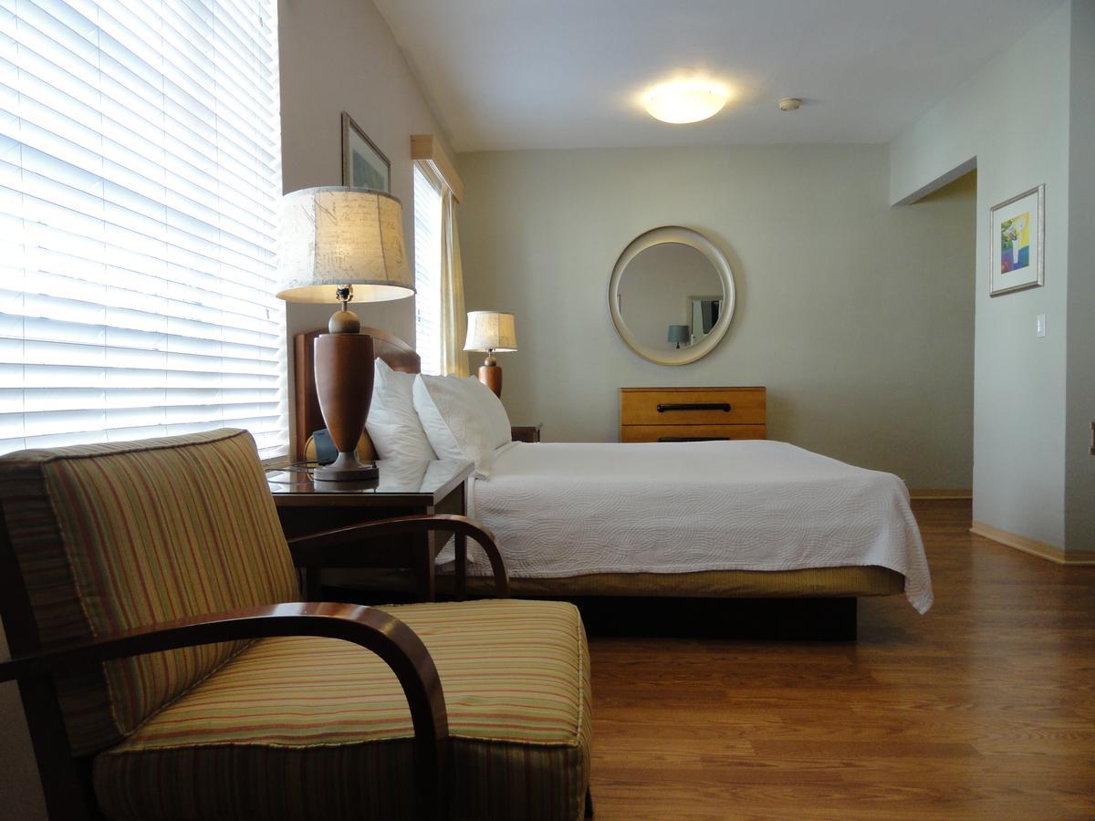 Studio Suite,61288612:JPEG
