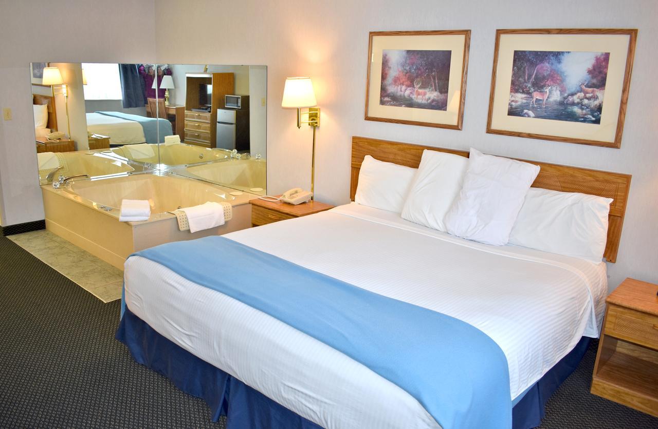 Deluxe King Room with Jacuzzi